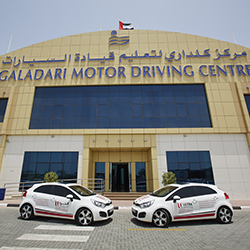 Со следующего года длительность занятий автошколах Дубая будет составлять один час